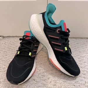 Adidas ultraboost 22 Black turbo mint